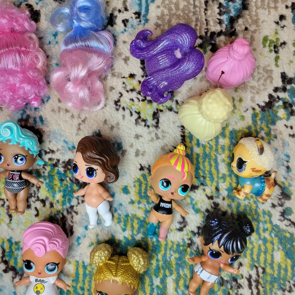 LOL Surprise Various Pieces Lots Of 9 Dolls Plus Baby + Dog + Accessories‎